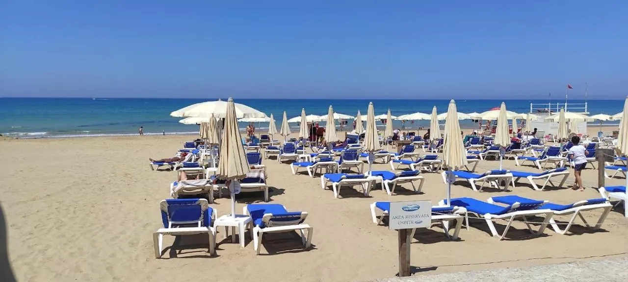 Casa Vacanze Ippari & Oanis Βίλα Ραγκούσα 0*,  Ιταλία
